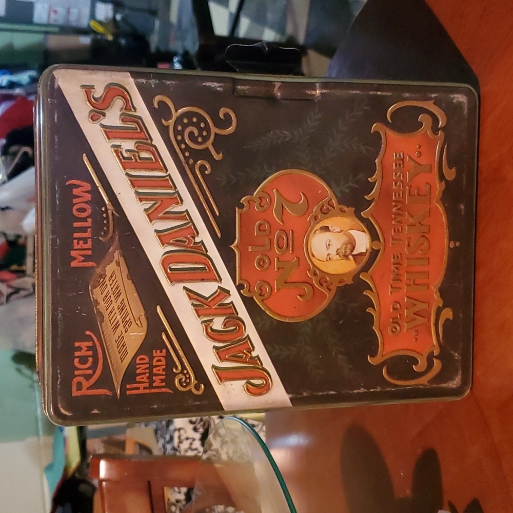 Jack Daniels vintage tin